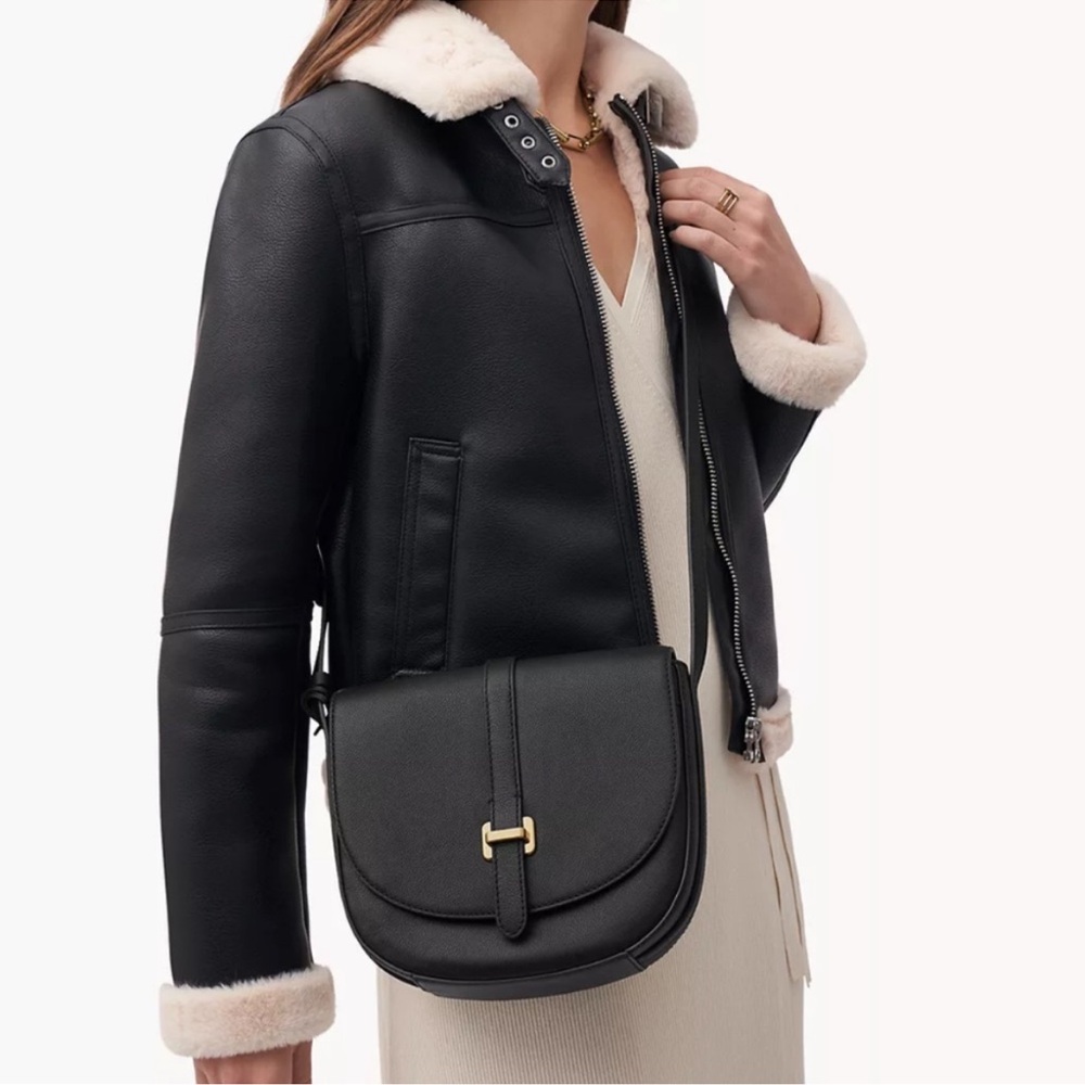 Elegant Black Leather fossil emery Crossbody Bag
